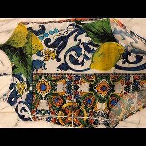 Dolce Gabbana girl swim !